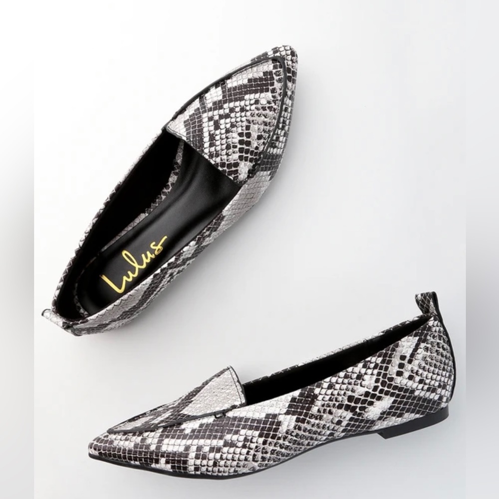 Lulu’s Emmy Natural Snakeskin Pointed Loafers (Size 9)